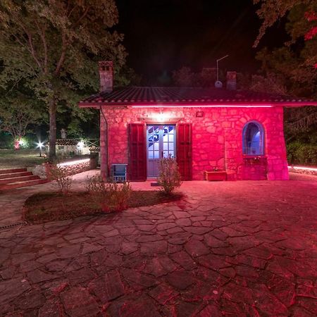 Villa Bog - Villa Con Piscina E Campo Da Tennis 피에가로 외부 사진