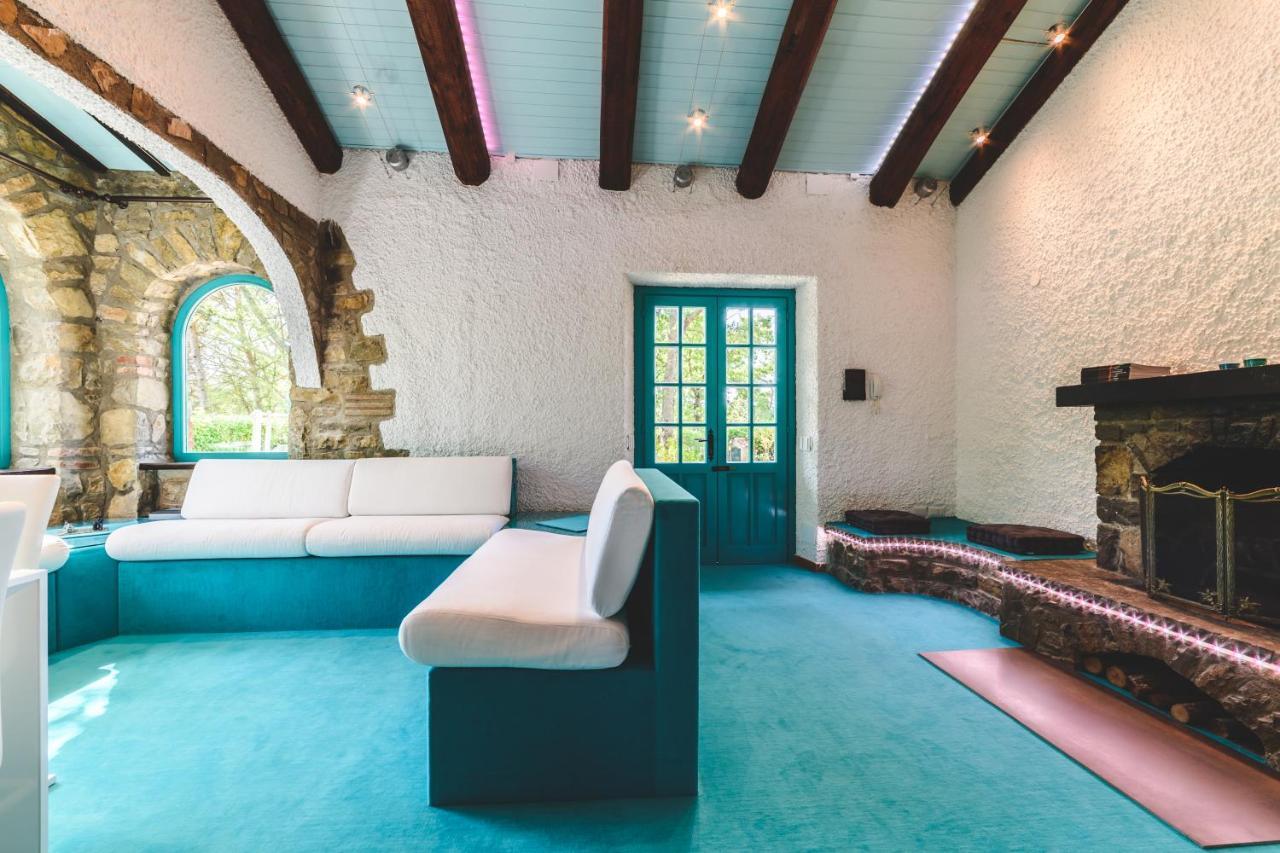 Villa Bog - Villa Con Piscina E Campo Da Tennis 피에가로 외부 사진