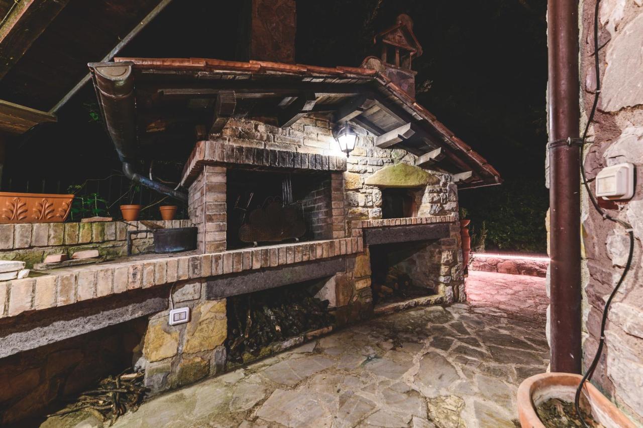 Villa Bog - Villa Con Piscina E Campo Da Tennis 피에가로 외부 사진