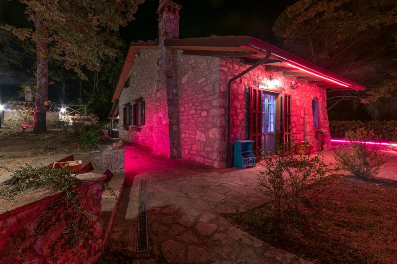 Villa Bog - Villa Con Piscina E Campo Da Tennis 피에가로 외부 사진